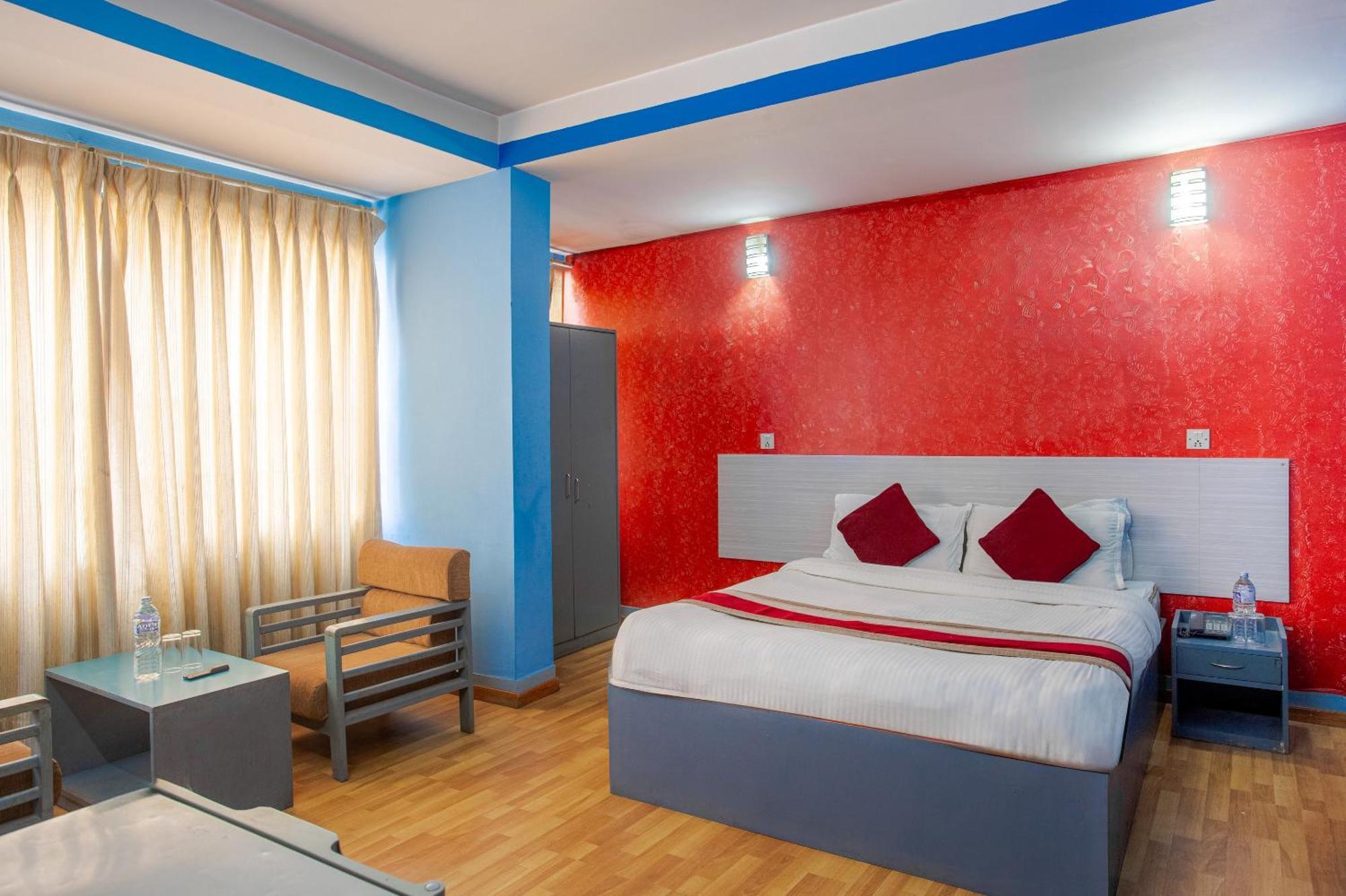 Oyo 808 Hotel Om Ganapati Pvt Ltd Kathmandu Buitenkant foto